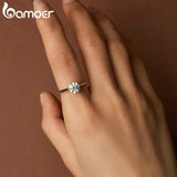 Terrific 1.0CT D Colour VVS1 EX Round Moissanite Diamond Ring for Women - Silver Engagement Wedding Jewellery - The Jewellery Supermarket