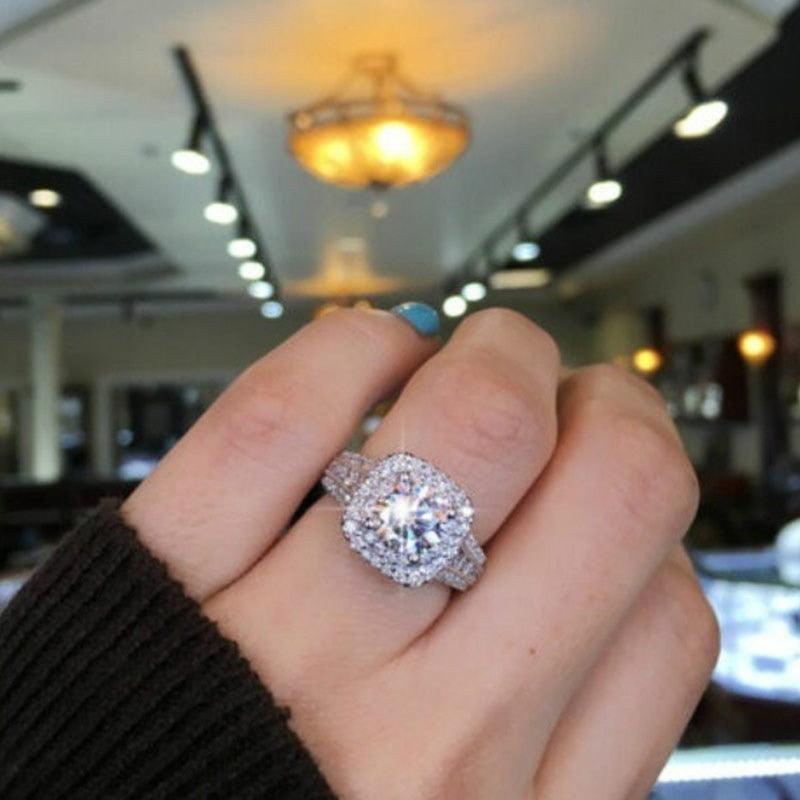 New Arrival Splendid Luxury Round Cut Designer AAA+ Quality CZ Diamonds High End Ring - The Jewellery Supermarket