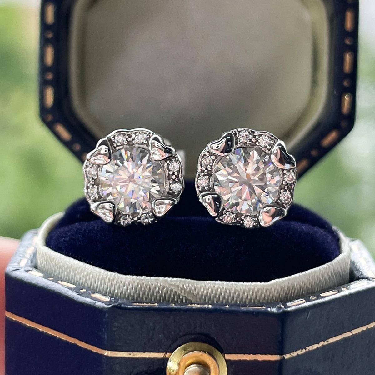 Excellent 1 Carat Total D Color ♥︎ High Quality Moissanite Diamonds ♥︎ Heart Stud Earrings - Fine Jewellery - The Jewellery Supermarket