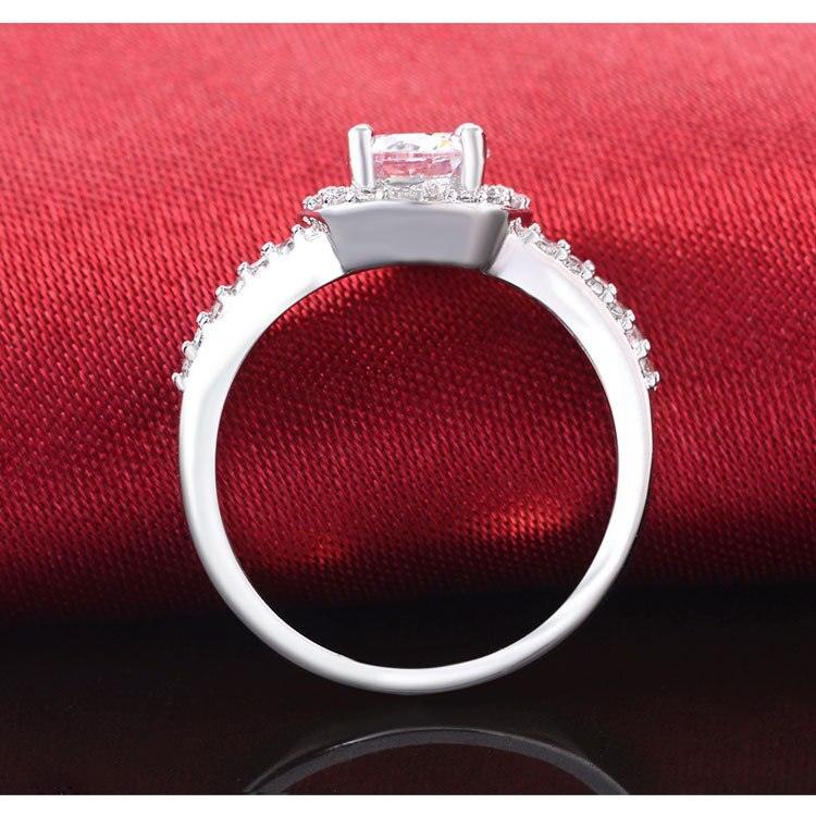 NEW Luxury Fashion Design Round Cut AAA+ Quality CZ Diamonds High End Ring - The Jewellery Supermarket